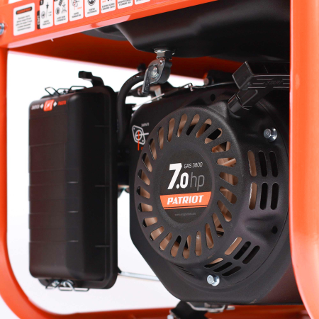 Бензиновый генератор  GRS 3800